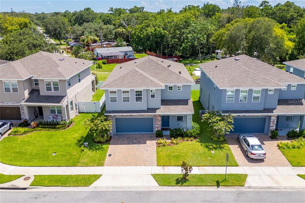 En Venta: $549,900 (4 camas, 3 baños, 2687 Pies cuadrados)