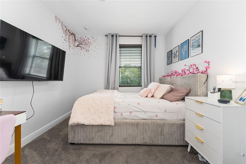 En Venta: $549,900 (4 camas, 3 baños, 2687 Pies cuadrados)