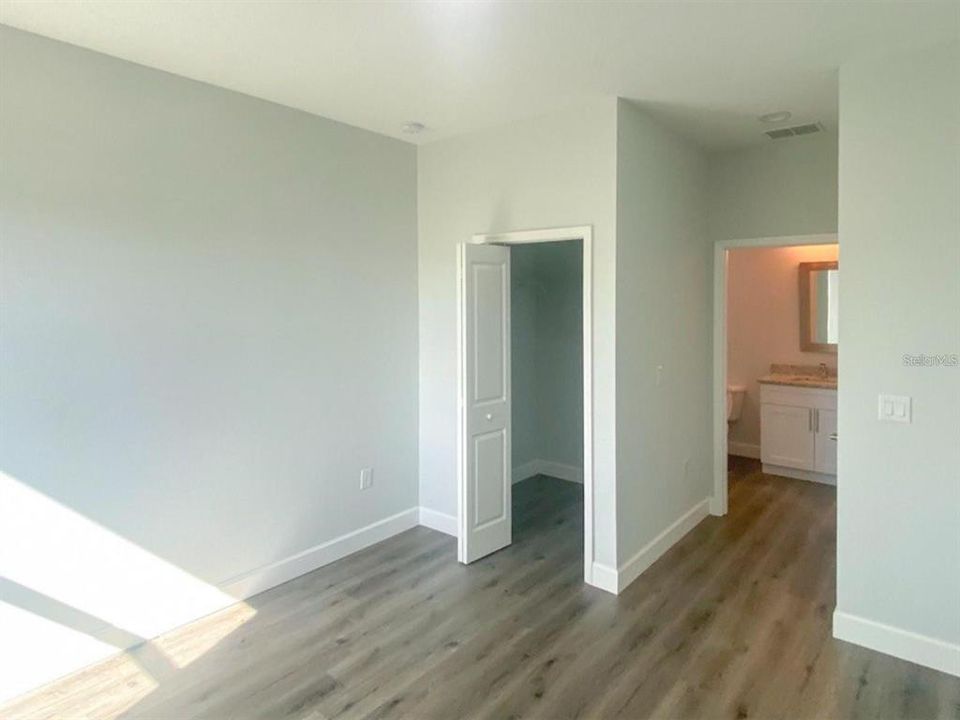 For Rent: $1,797 (3 beds, 2 baths, 1422 Square Feet)