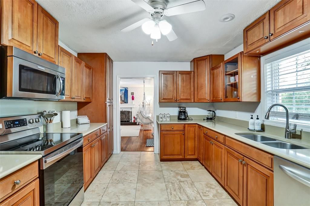 En Renta: $3,950 (3 camas, 2 baños, 1504 Pies cuadrados)