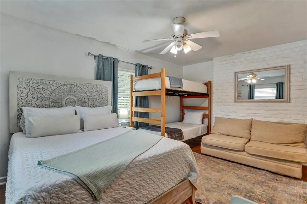 En Renta: $3,950 (3 camas, 2 baños, 1504 Pies cuadrados)