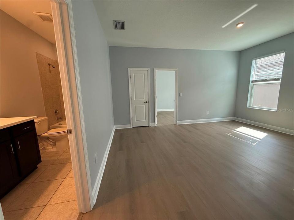 В аренду: $2,799 (4 спален, 3 ванн, 2189 Квадратных фут)