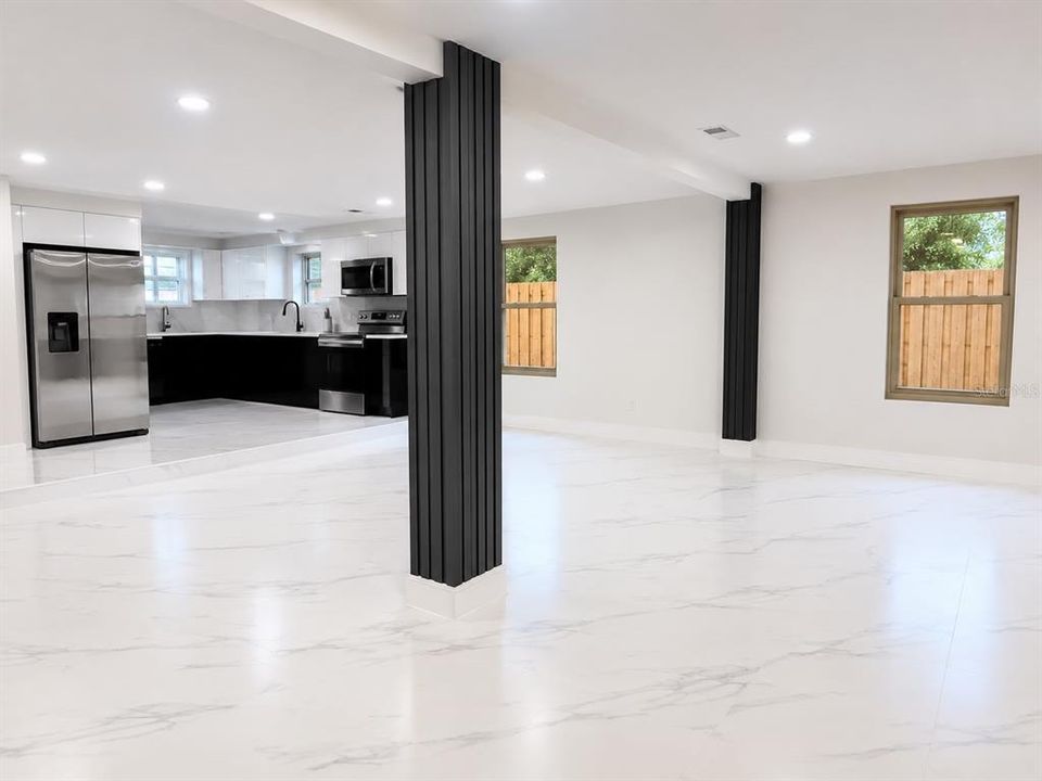На продажу: $479,900 (4 спален, 3 ванн, 2040 Квадратных фут)