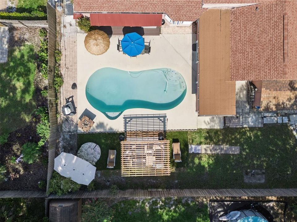 En Venta: $675,000 (4 camas, 3 baños, 2375 Pies cuadrados)