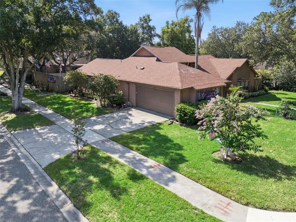 En Venta: $675,000 (4 camas, 3 baños, 2375 Pies cuadrados)