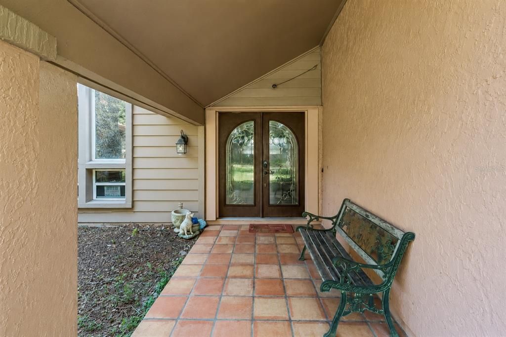 En Venta: $675,000 (4 camas, 3 baños, 2375 Pies cuadrados)