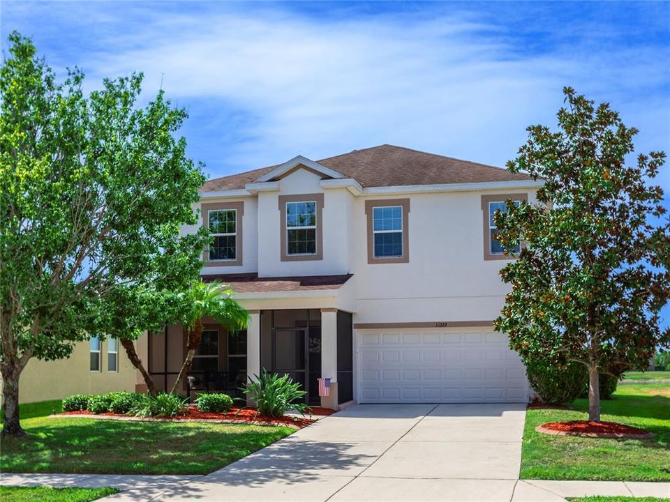 For Sale: $450,000 (4 beds, 2 baths, 2298 Square Feet)