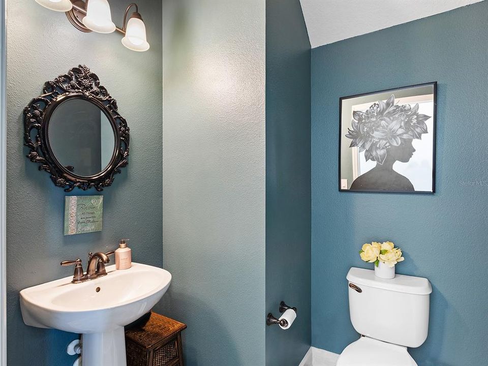 For Sale: $450,000 (4 beds, 2 baths, 2298 Square Feet)