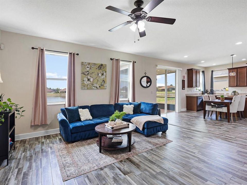 For Sale: $450,000 (4 beds, 2 baths, 2298 Square Feet)