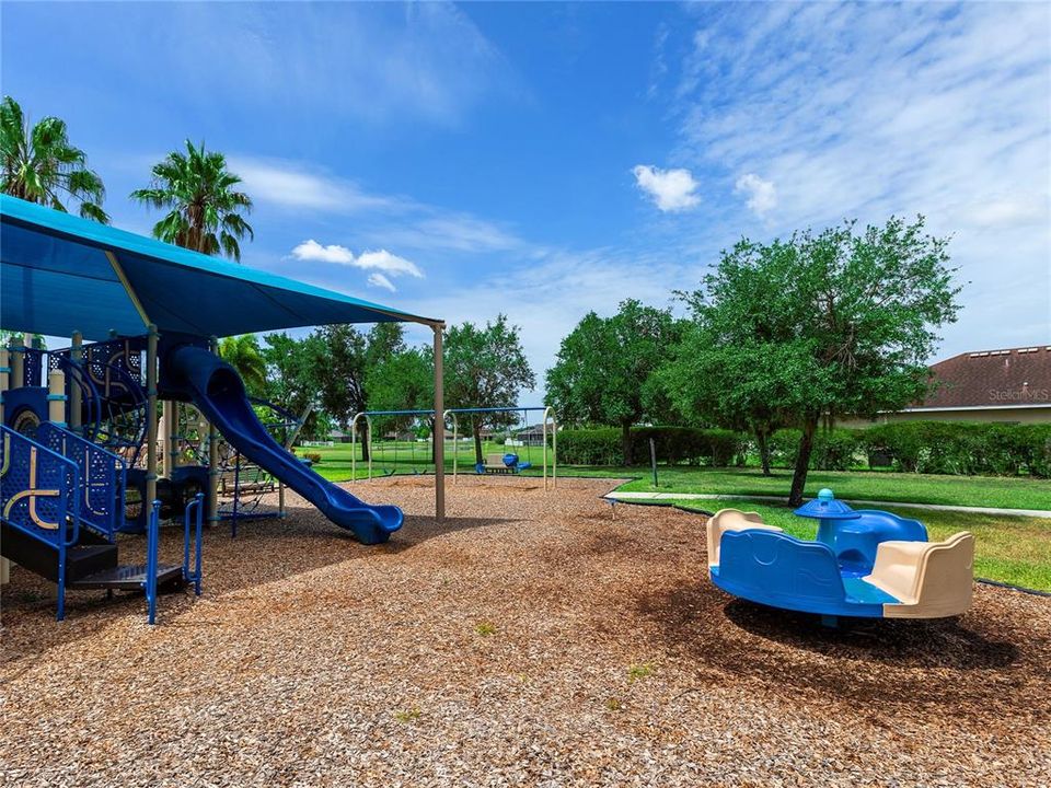 For Sale: $450,000 (4 beds, 2 baths, 2298 Square Feet)