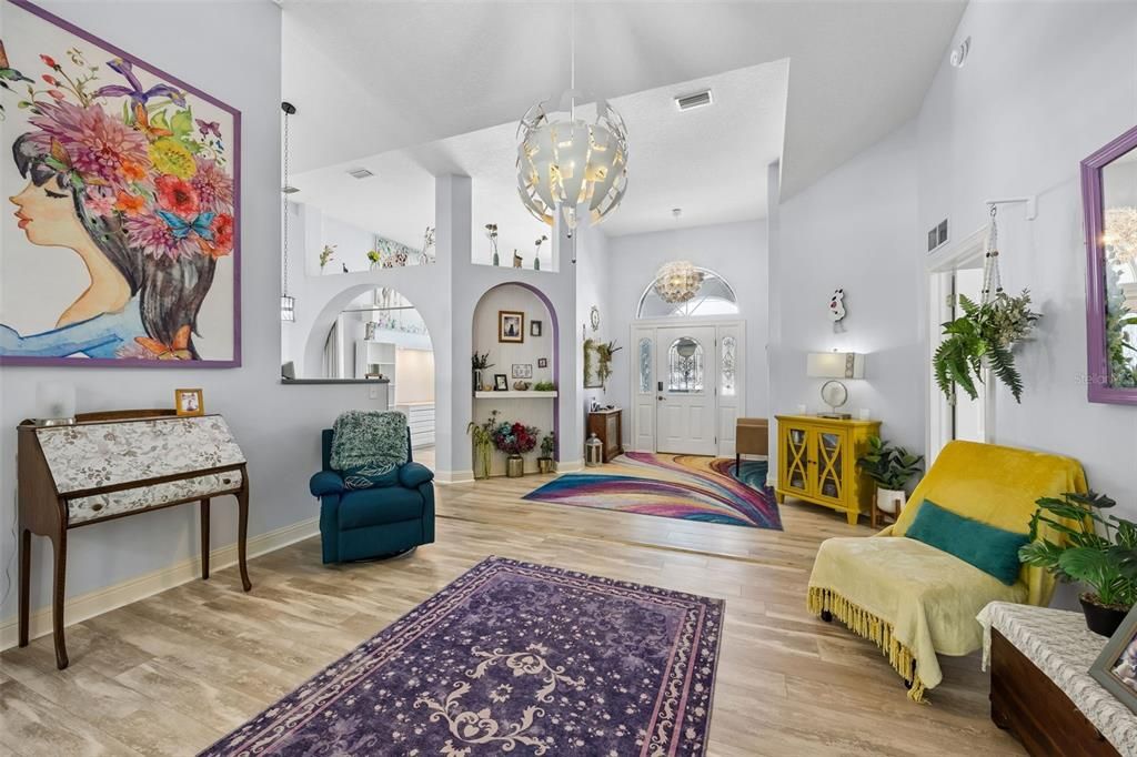 En Venta: $528,999 (3 camas, 2 baños, 2348 Pies cuadrados)