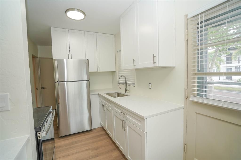 В аренду: $1,750 (1 спален, 1 ванн, 750 Квадратных фут)