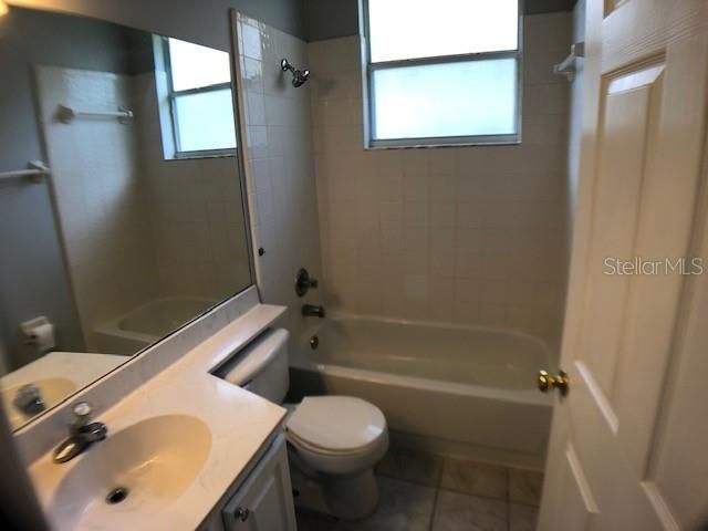 В аренду: $2,050 (3 спален, 2 ванн, 1736 Квадратных фут)