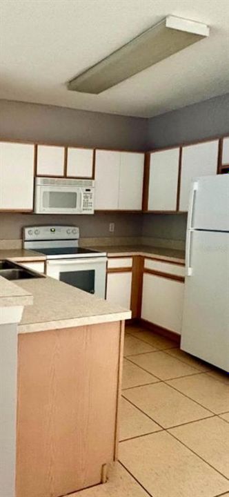 For Rent: $1,750 (2 beds, 2 baths, 1360 Square Feet)