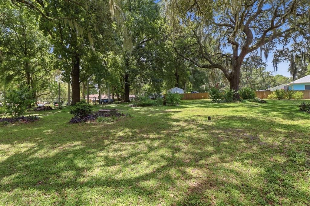 На продажу: $259,000 (3 спален, 2 ванн, 1694 Квадратных фут)