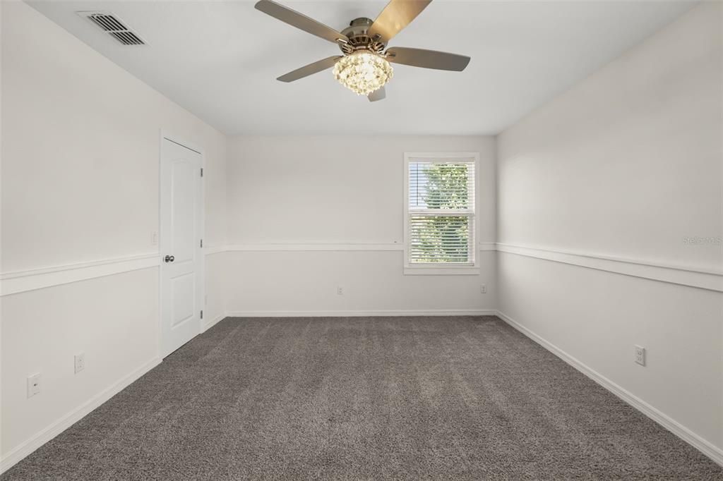 Activo con contrato: $1,250,000 (5 camas, 3 baños, 4006 Pies cuadrados)
