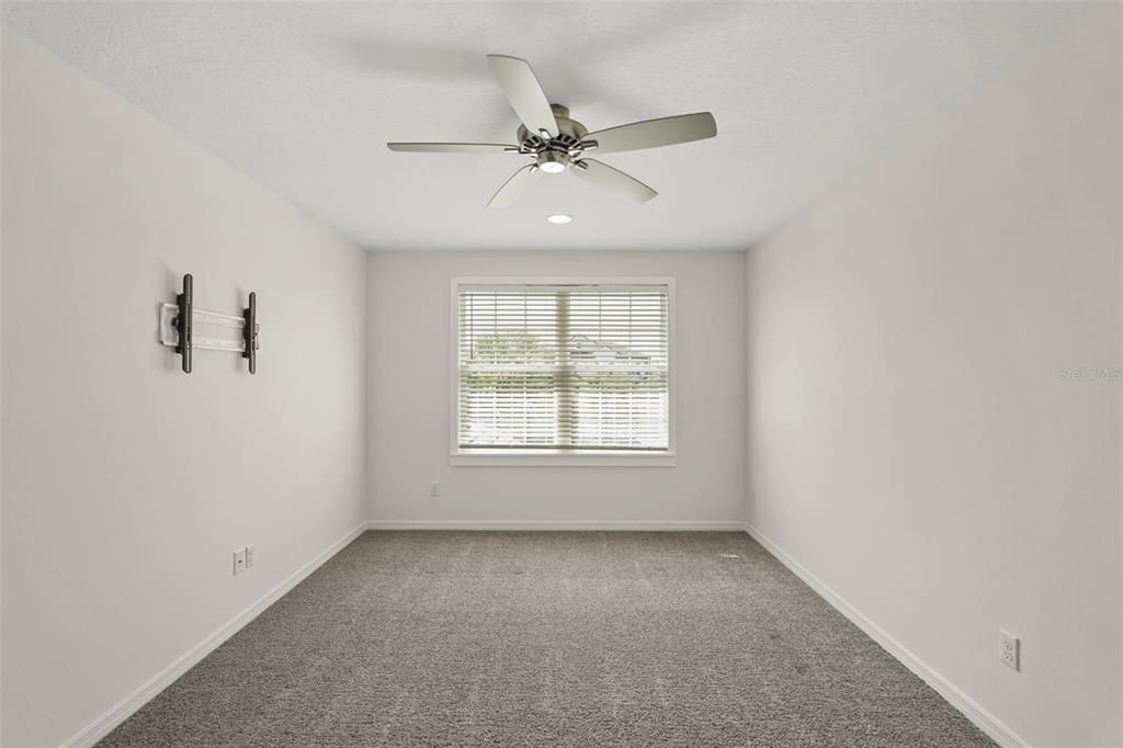 Activo con contrato: $1,250,000 (5 camas, 3 baños, 4006 Pies cuadrados)