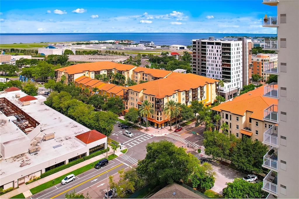 For Rent: $2,250 (1 beds, 1 baths, 556 Square Feet)