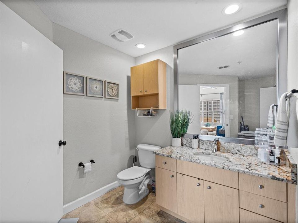 For Rent: $2,250 (1 beds, 1 baths, 556 Square Feet)