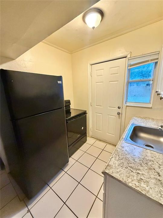 For Rent: $1,450 (1 beds, 1 baths, 500 Square Feet)