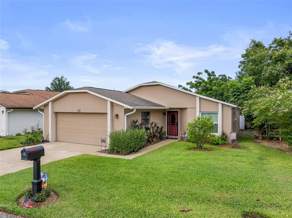 For Sale: $365,000 (2 beds, 2 baths, 1238 Square Feet)