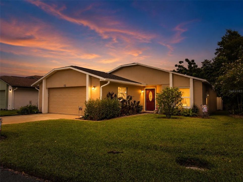 For Sale: $365,000 (2 beds, 2 baths, 1238 Square Feet)