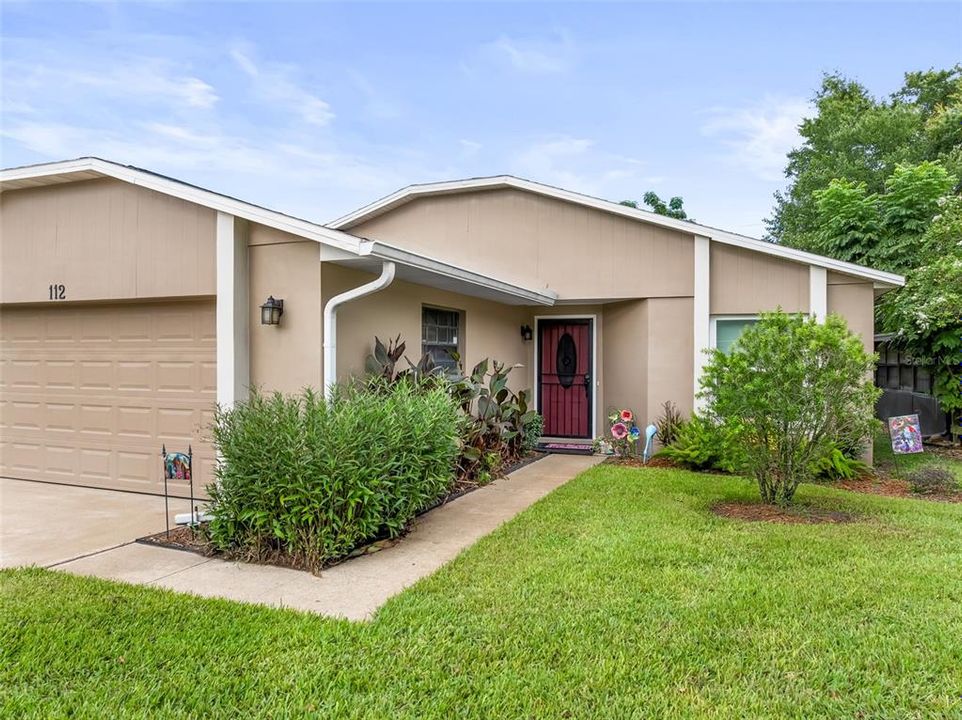 For Sale: $365,000 (2 beds, 2 baths, 1238 Square Feet)