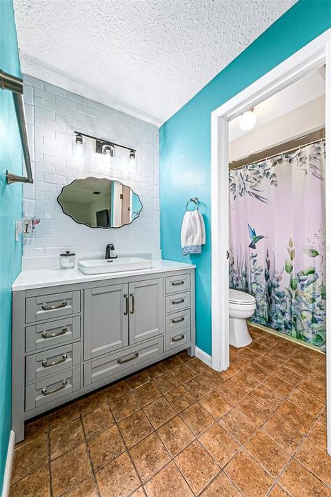 For Sale: $365,000 (2 beds, 2 baths, 1238 Square Feet)