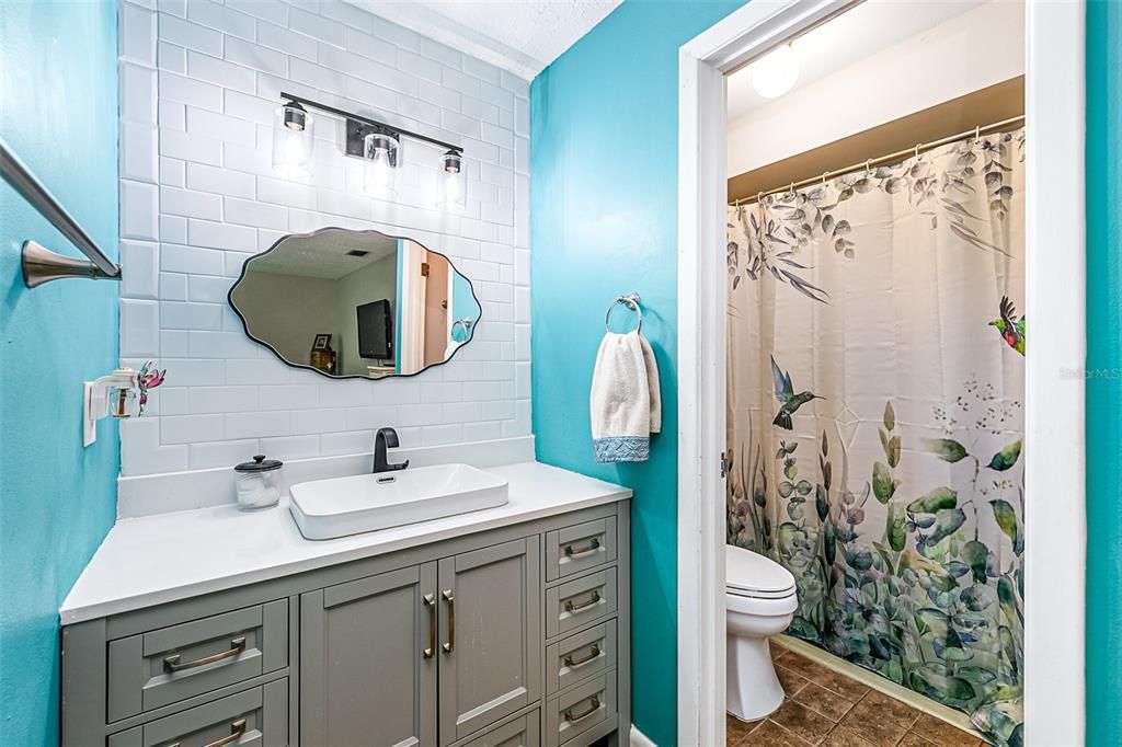 For Sale: $365,000 (2 beds, 2 baths, 1238 Square Feet)