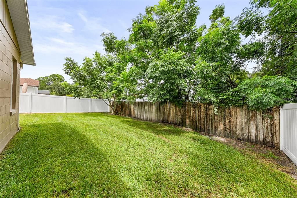 For Sale: $365,000 (2 beds, 2 baths, 1238 Square Feet)