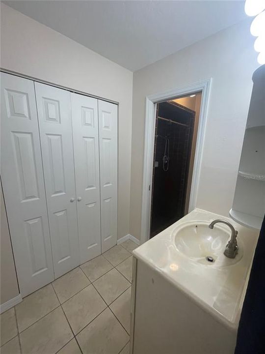 For Rent: $2,050 (3 beds, 2 baths, 1591 Square Feet)