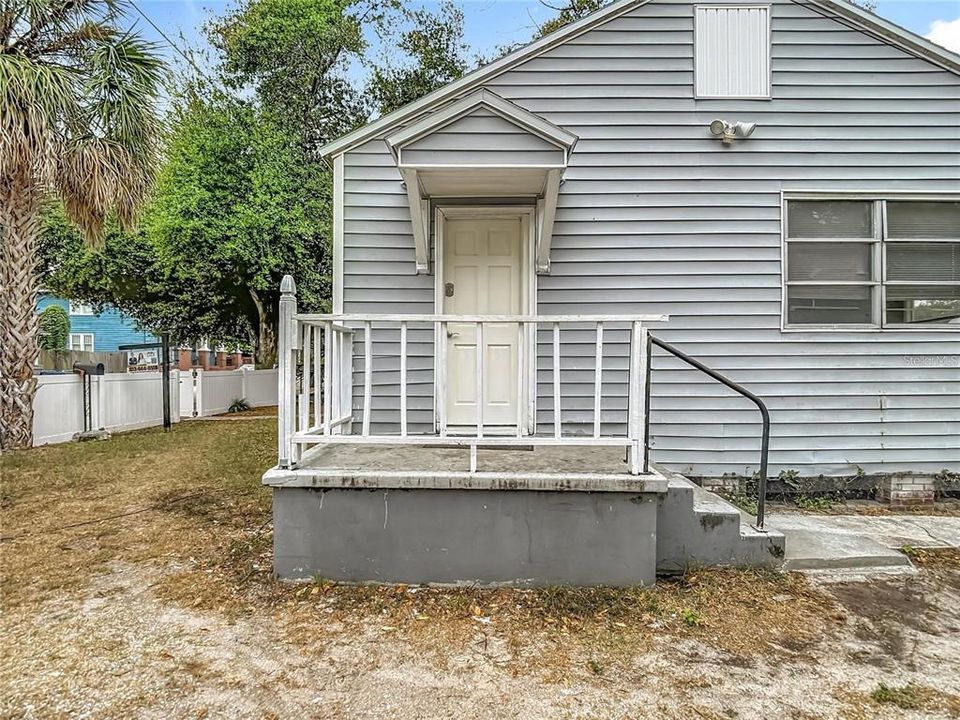 En Venta: $249,000 (2 camas, 1 baños, 840 Pies cuadrados)