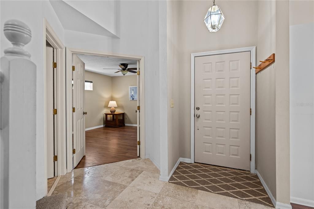 For Sale: $349,000 (3 beds, 3 baths, 1947 Square Feet)