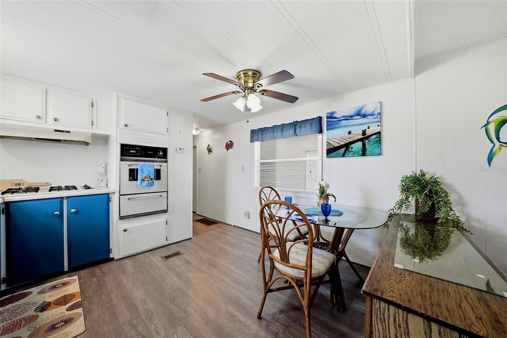 For Sale: $115,000 (2 beds, 2 baths, 672 Square Feet)
