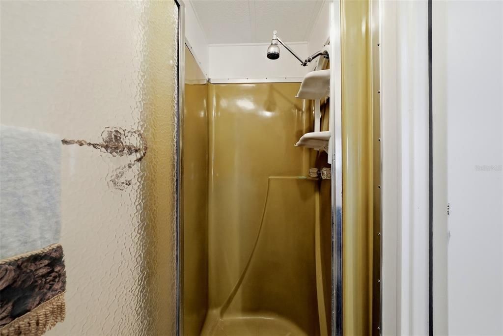 For Sale: $115,000 (2 beds, 2 baths, 672 Square Feet)