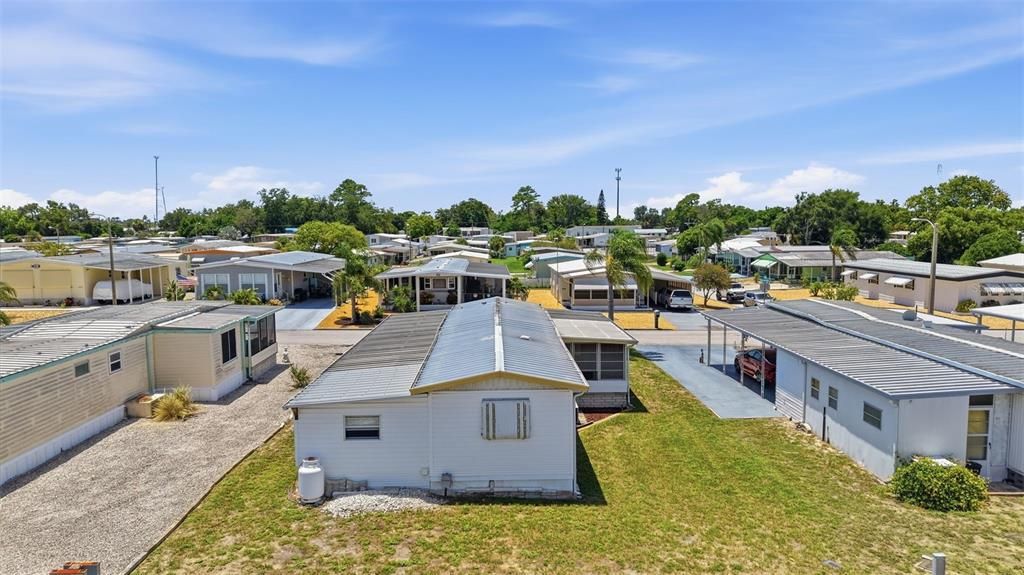 For Sale: $115,000 (2 beds, 2 baths, 672 Square Feet)