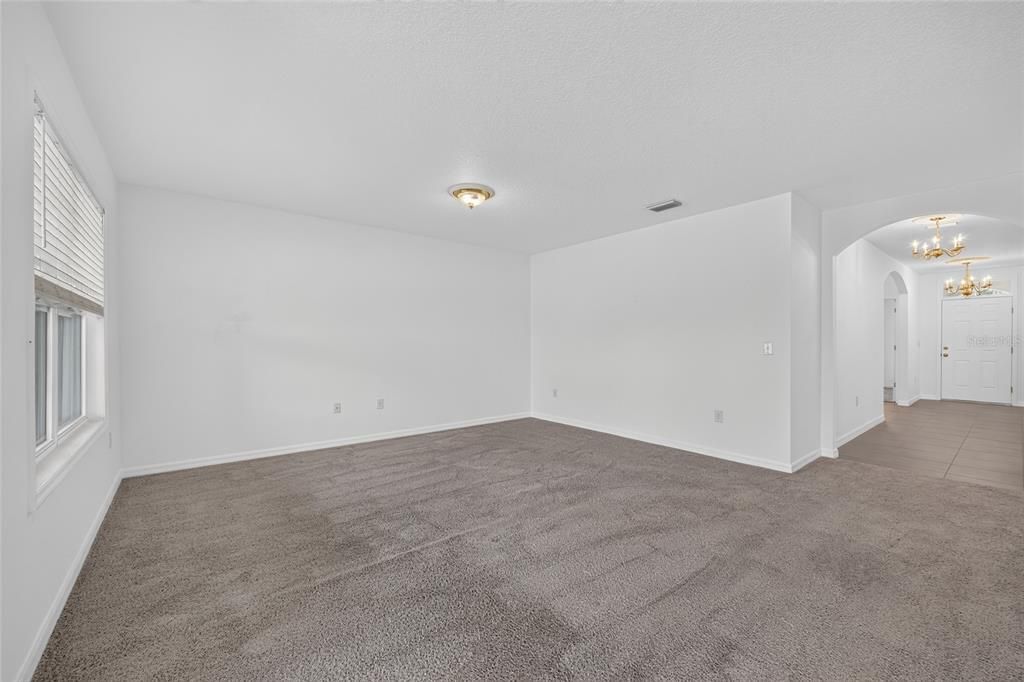 For Sale: $247,000 (3 beds, 2 baths, 1670 Square Feet)