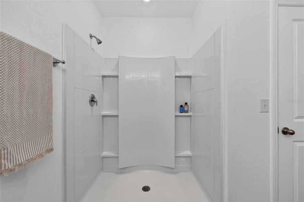 For Sale: $247,000 (3 beds, 2 baths, 1670 Square Feet)