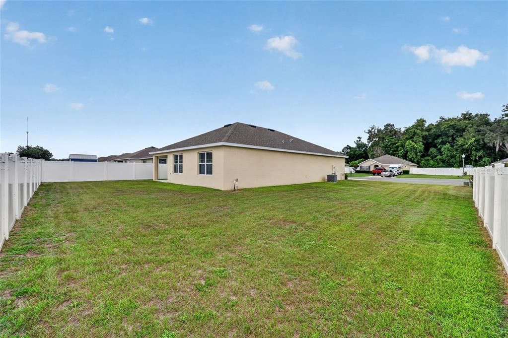 For Sale: $247,000 (3 beds, 2 baths, 1670 Square Feet)