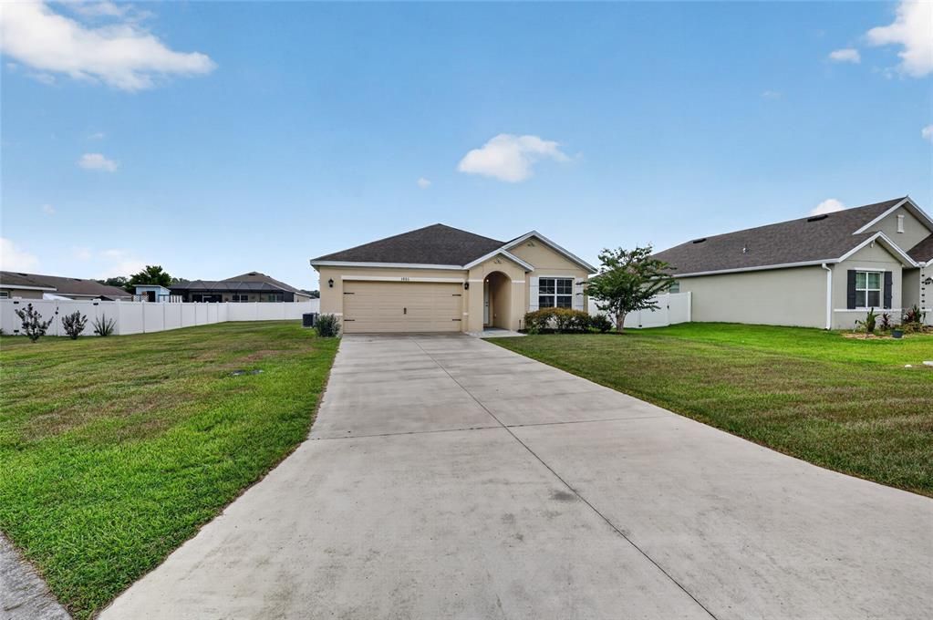 For Sale: $247,000 (3 beds, 2 baths, 1670 Square Feet)