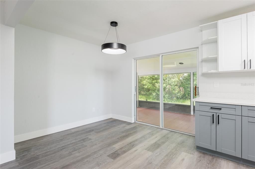 En Venta: $350,000 (4 camas, 2 baños, 1758 Pies cuadrados)