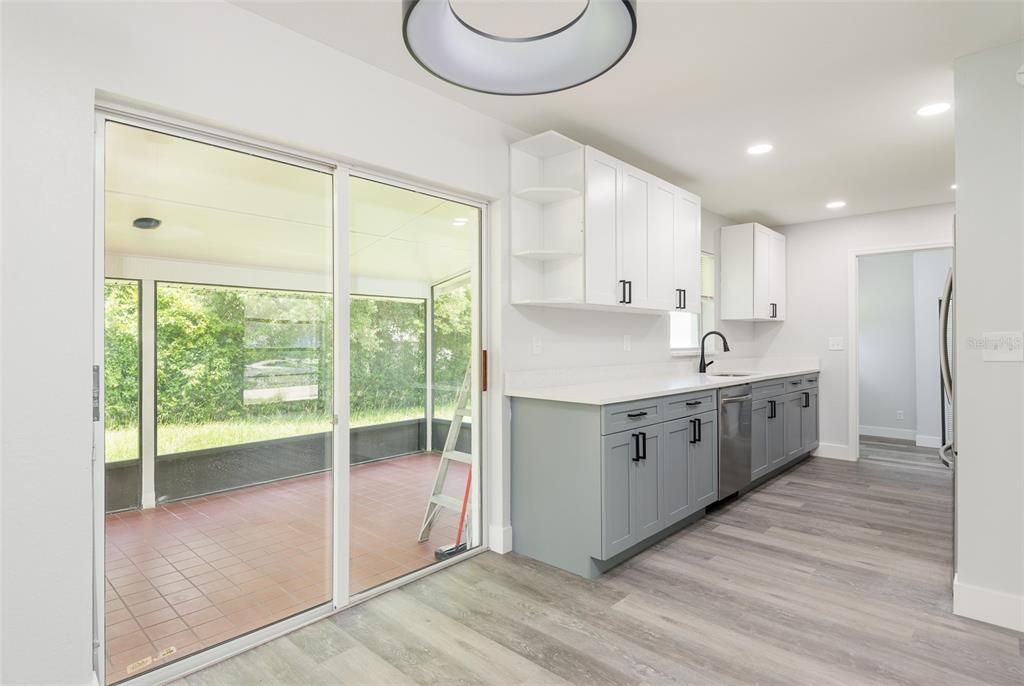 En Venta: $350,000 (4 camas, 2 baños, 1758 Pies cuadrados)