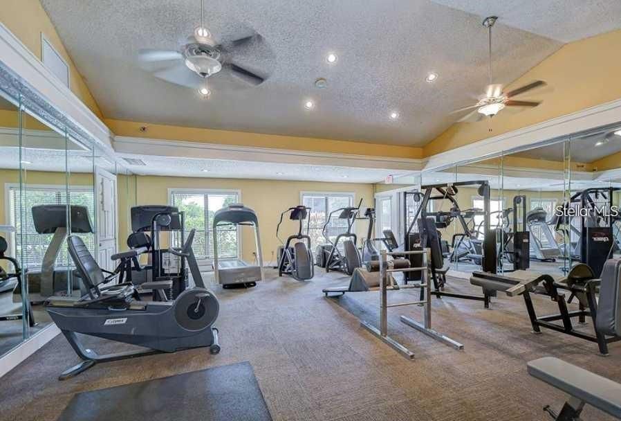 For Rent: $1,400 (1 beds, 1 baths, 665 Square Feet)