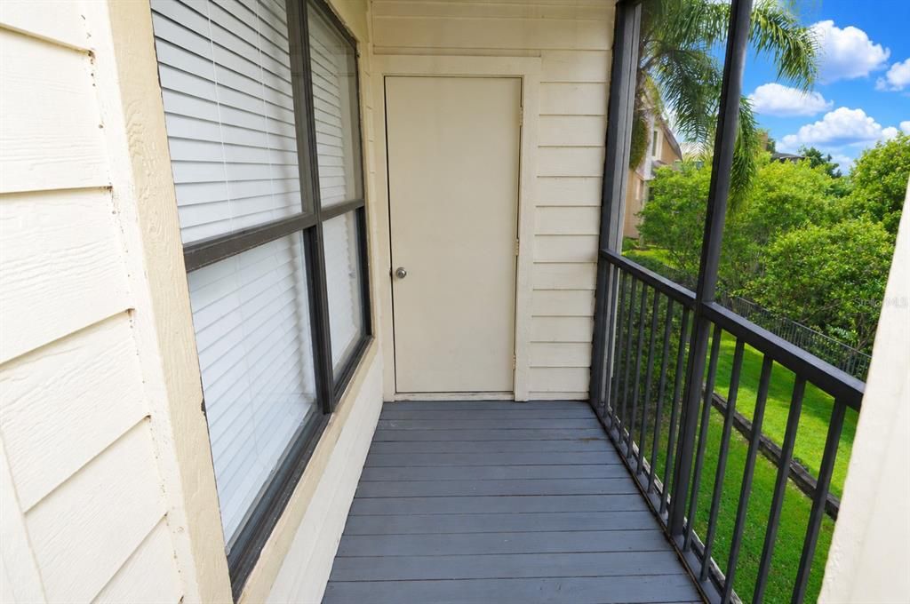 For Rent: $1,400 (1 beds, 1 baths, 665 Square Feet)