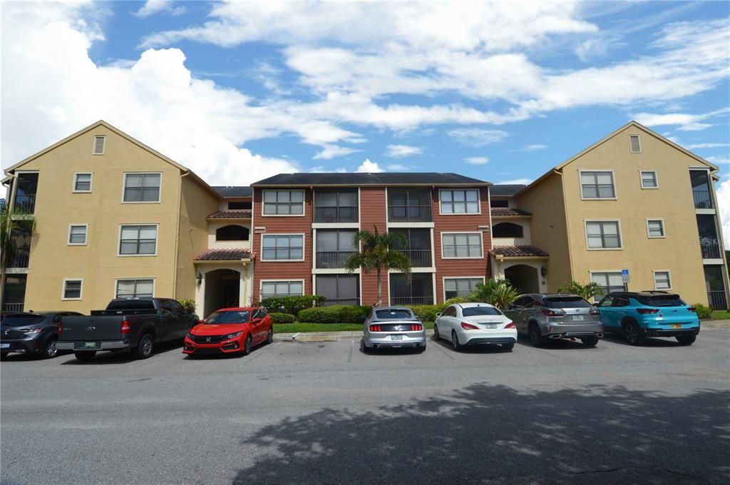 For Rent: $1,400 (1 beds, 1 baths, 665 Square Feet)