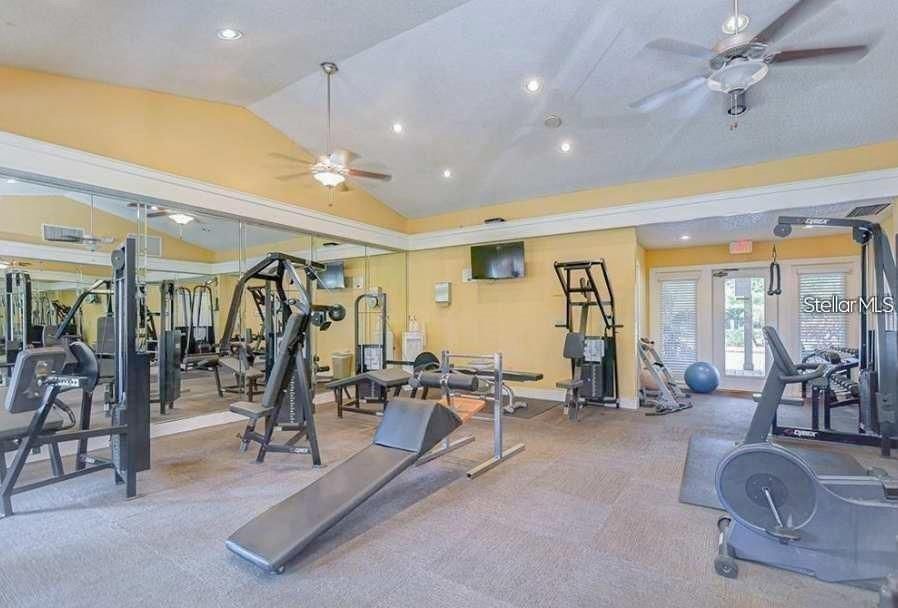 For Rent: $1,400 (1 beds, 1 baths, 665 Square Feet)