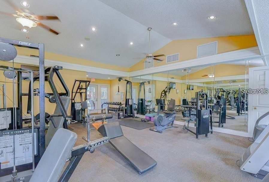 For Rent: $1,400 (1 beds, 1 baths, 665 Square Feet)