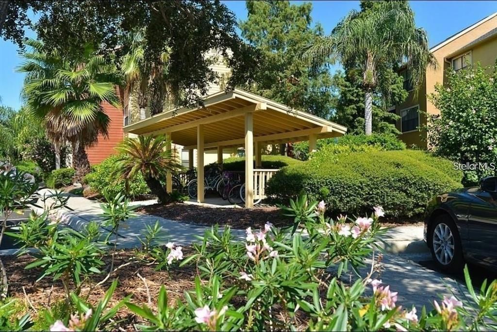 For Rent: $1,400 (1 beds, 1 baths, 665 Square Feet)