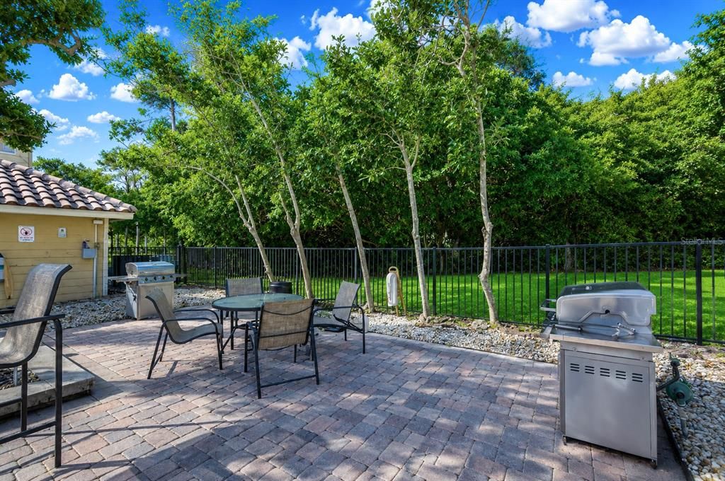 For Rent: $1,400 (1 beds, 1 baths, 665 Square Feet)