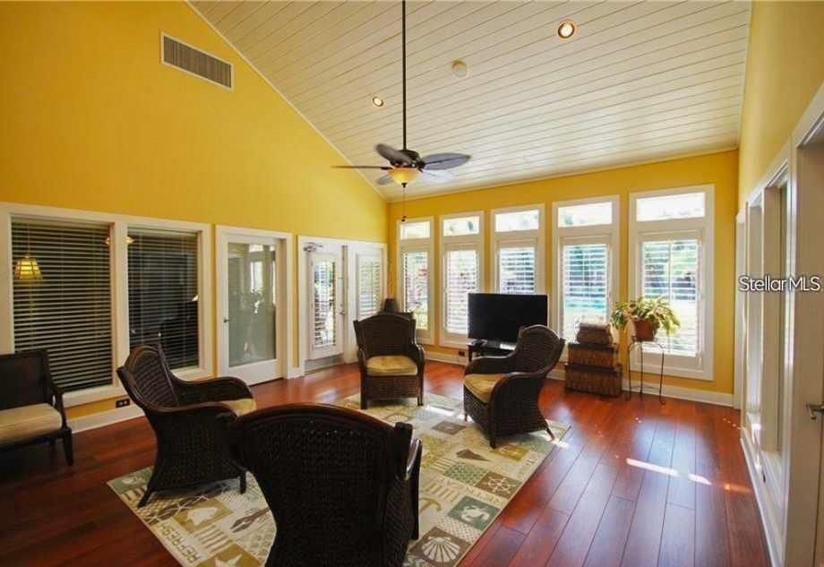 For Rent: $1,400 (1 beds, 1 baths, 665 Square Feet)